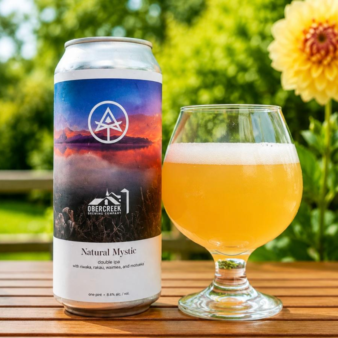 Autodidact Beer x Obercreek Brewing Company – Natural Mystic

ABV: 8,6 % | Stil: Double New England IPA | Untappd: 4,43

Et samarbejde mellem Autodidact Beer og Obercreek Brewing Company. Natural Mystic er brygget som en hyldest til moderne New Zealand-humler, hvor begge bryggeriers foretrukne maltbase danner fundamentet for en massiv og saftig DIPA med stor kompleksitet og silkeblød mundfølelse.