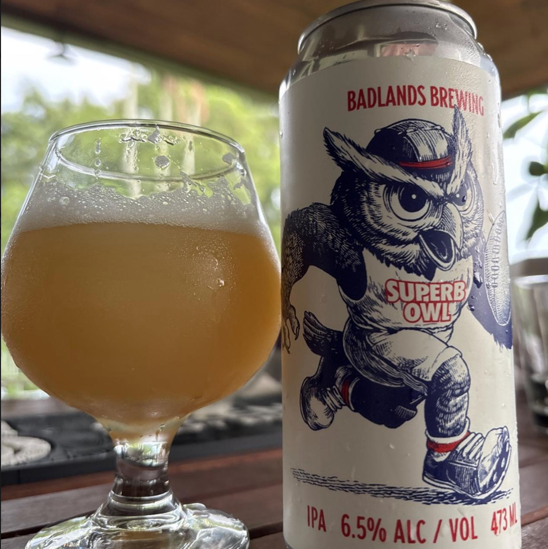 Badlands Brewing Company – Superb Owl

ABV: 6,5 % | Stil: New England - Hazy IPA | Untappd: 4,27

En moderne IPA fra Badlands brygget med Nelson, Superdelic og Peacharine. Den kombinerer klassisk NZ-frugtprofil med en let dank kant og høj drikkelighed.