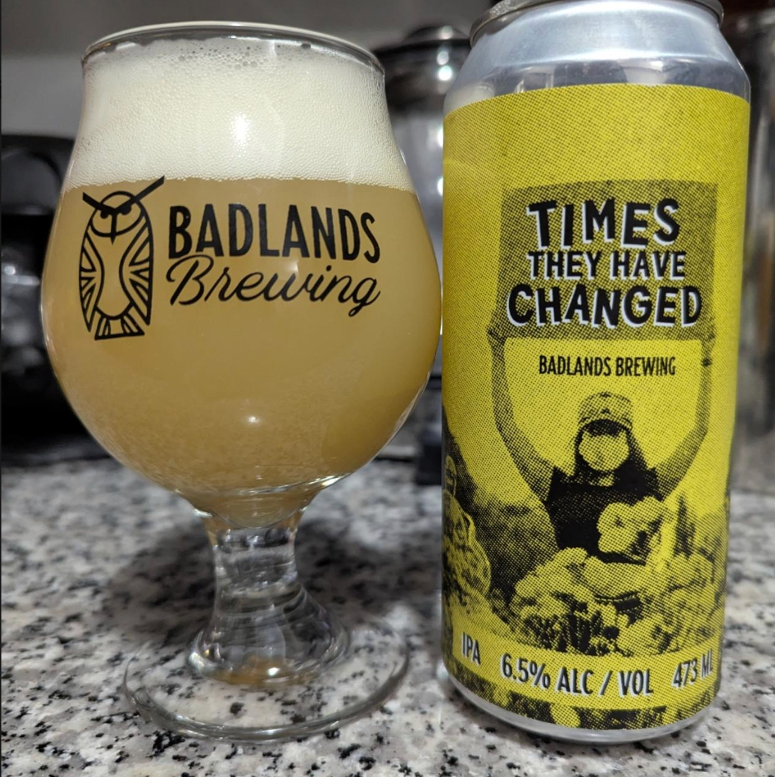 Badlands Brewing Company – Times, They Have Changed (2026)

ABV: 6,5 % | Stil: New England - Hazy IPA&nbsp;| Untappd: 4,32

En moderne IPA fra Badlands, der i praksis læner sig mere mod hazy/NZ-udtryk end klassisk American IPA. Fokus er på aroma, drikkelighed og en blød, frugtdrevet profil.
