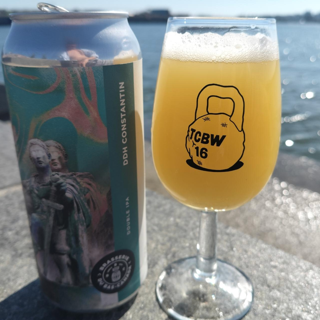 Brasserie du Bas-Canada – Double Dry Hopped Constantin

ABV: 8,2 % | Stil: Imperial / Double New England IPA | Untappd: 4,27

En dobbelt tørhumlet version af Bas-Canadas populære Constantin. Her er humlearomaen skruet helt op, hvilket giver en intens og saftig DIPA med masser af tropisk frugt, citrus og moderne humlekarakter.