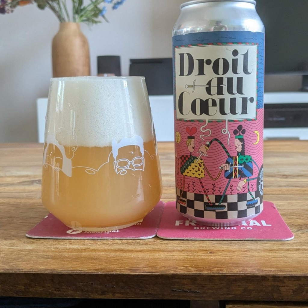 Brasserie du Bas-Canada – Droit Au Coeur

ABV: 6,7 % | Stil: New England IPA | Untappd: 4,30

En af de mere klassiske Bas-Canada IPA’er. Stadig hazy og moderne, men i en mere “ren” og drikkelig udgave end deres tungere DIPA/TIPA.