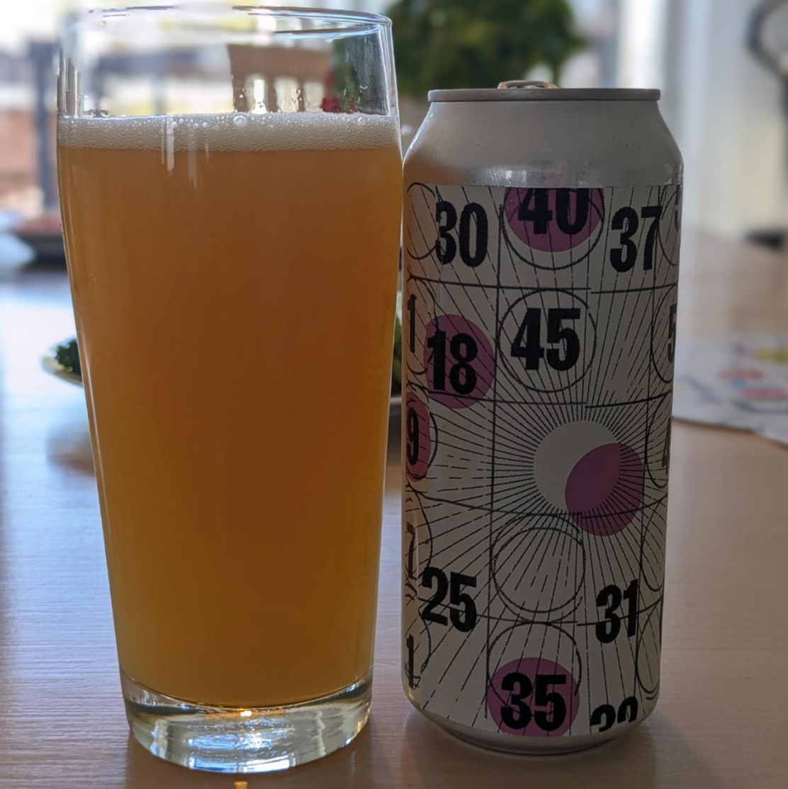 Brasserie du Bas-Canada – Espace Libre

ABV: 7,0 % | Stil: New England IPA | Untappd: 4,24

En af de tidlige Bas-Canada IPA’er, hvor de rammer balancen mellem klassisk IPA og moderne haze. Mindre tung end deres nyere releases, men stadig tydeligt frugtdrevet.