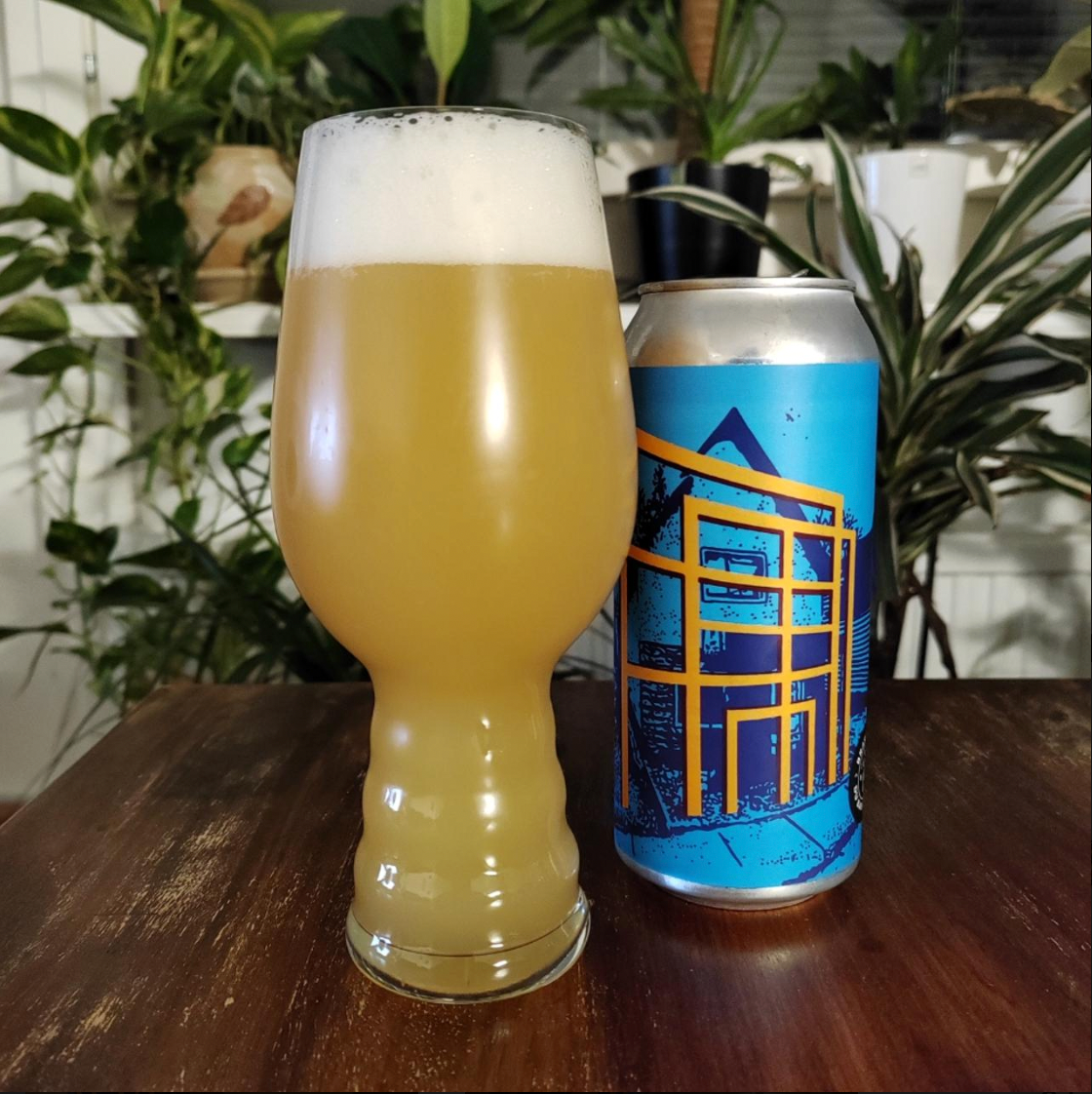 Brasserie du Bas-Canada × Track Brewing Company – Matchstick

ABV: 7,4 % | Stil: New England IPA | Untappd: 4,22

Matchstick er en intens og aromatisk IPA fra canadiske Brasserie du Bas-Canada, brygget i samarbejde med engelske Track Brewing Company. Med 7,4 % alkohol og en imponerende humlepakke er der lagt op til en saftig IPA med masser af karakter.

Bryggerierne har kombineret Citra, Nelson Sauvin, Motueka, Eggers Special, Citra Dynaboost og Citra Cryo. En spændende blanding af amerikanske og newzealand
