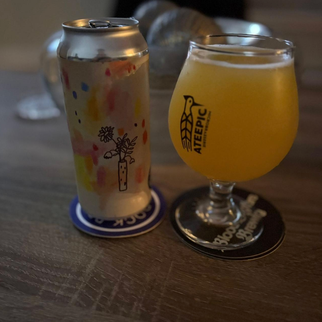 Brasserie du Bas-Canada – Vas Florarium

ABV: 7,5 % | Stil: New England IPA | Untappd: 4,15

En lidt anderledes Bas-Canada IPA, mindre tung haze og mere klassisk IPA med tydelig NZ-humleprofil og friskhed.