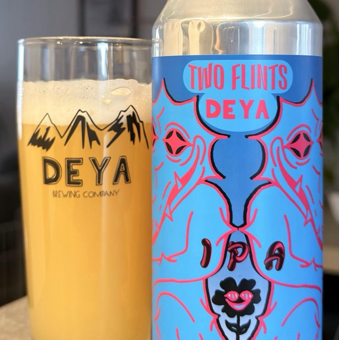 DEYA Brewing Company – Liminal Messaging

ABV: 6,3 % | Stil: New England / Hazy IPA | Untappd: 4,00

En klassisk DEYA hazy IPA med fokus på balance, drikbarhed og ren humleprofil. Mindre tung end mange moderne hazy IPA’er, men stadig tydeligt juicy med en mere elegant og “old school DEYA” tilgang.