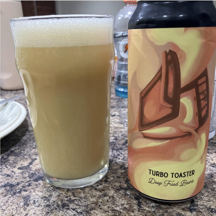 Deep Fried Beers – Turbo Toaster
ABV: 8,2 % | Stil: Imperial / Double New England / Hazy IPA | Untappd: 4,46

En saftig og aroma-drevet DIPA, hvor humleprofilen står i centrum med masser af frugtige nuancer og en fyldig, rund mundfornemmelse.