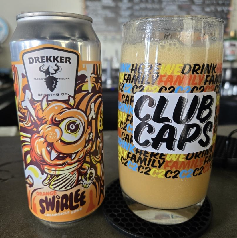 Drekker Brewing Company – Swirlee: Orange Creamsicle

ABV: 6,4 % | Stil: Sour – Fruited (smoothie/pastry udtryk) | Untappd: 4,22

En dessertinspireret smoothie sour fra Drekker, hvor tangerine og cara cara appelsin møder vanilje og “creamsicle”-profil. Tænkt som en flydende is og den rammer ret præcist.
