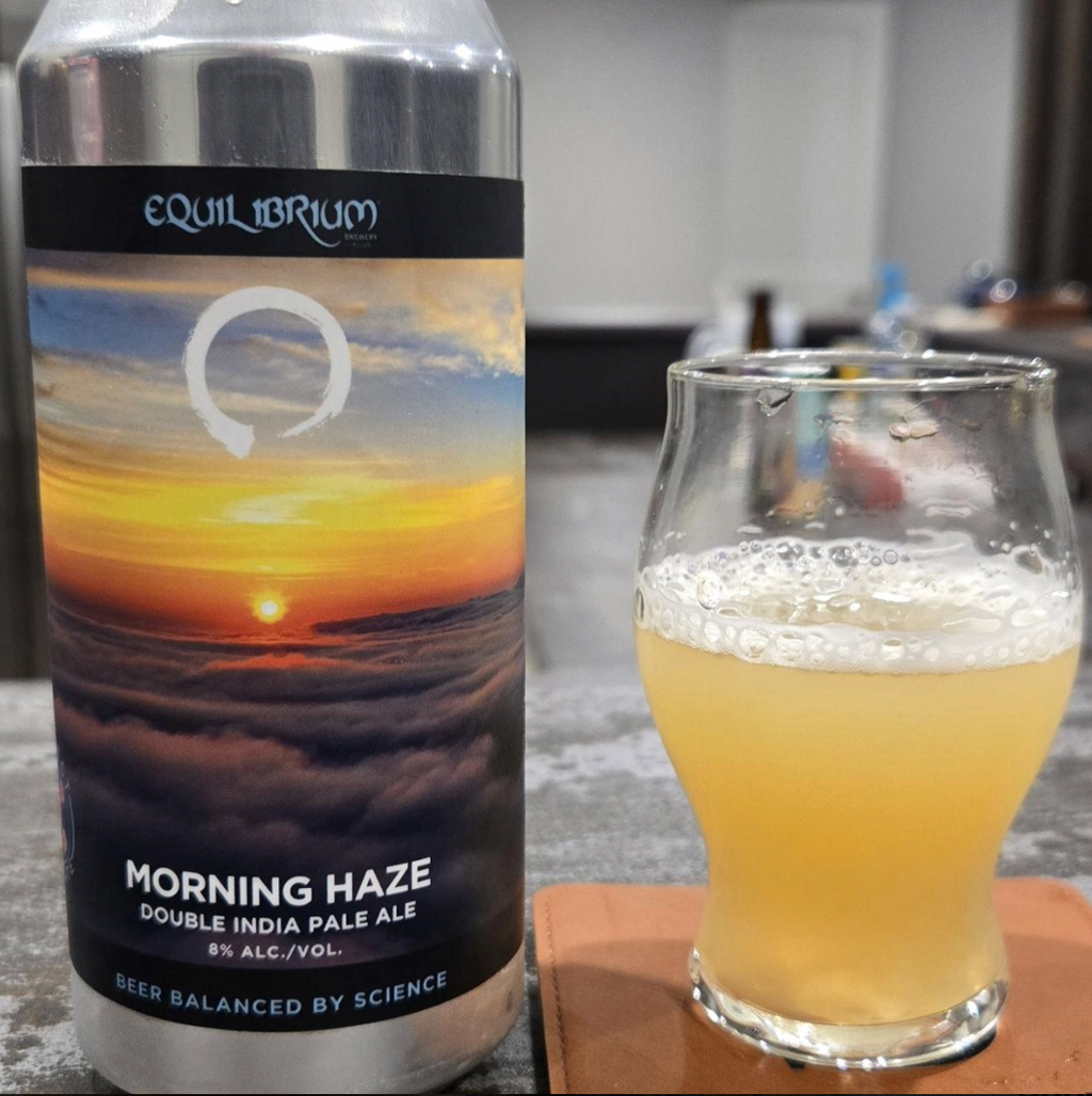 Equilibrium Brewery – Morning Haze

ABV: 8,0 % | Stil: Imperial / Double New England IPA | Untappd: 4,12

En af de tidlige klassikere fra Equilibrium Brewery, hvor bryggeriet kombinerer deres videnskabelige tilgang med en massiv humlemængde. Morning Haze er brygget med Galaxy, Mosaic og Citra, som giver en intens og frugtdrevet DIPA med den karakteristiske Equilibrium-balance mellem fylde og drinkability.