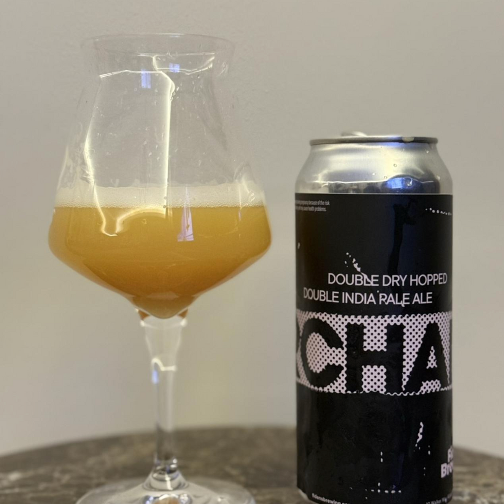 Fidens Brewing Co – The Merchant
ABV: 8,5 % | Stil: Imperial / Double New England / hazy IPA | Untappd: 4,42

En saftig og aroma-drevet dobbelt NEIPA, hvor tropiske toner og blød humle går hånd i hånd med balance og drikkelighed.