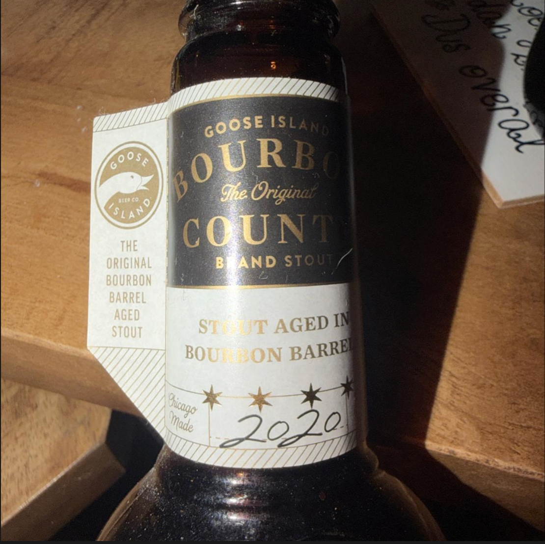 Goose Island Beer Co. – Bourbon County Brand Stout (2020)

ABV: 14,6 % | Stil: Bourbon Barrel Aged Imperial Stout | Untappd: 4,45

En stærk årgang i den ikoniske Bourbon County-serie fra Goose Island. 2020-versionen er lagret cirka 12 måneder på bourbonfade, hvilket udvikler den dybe kompleksitet, serien er kendt for