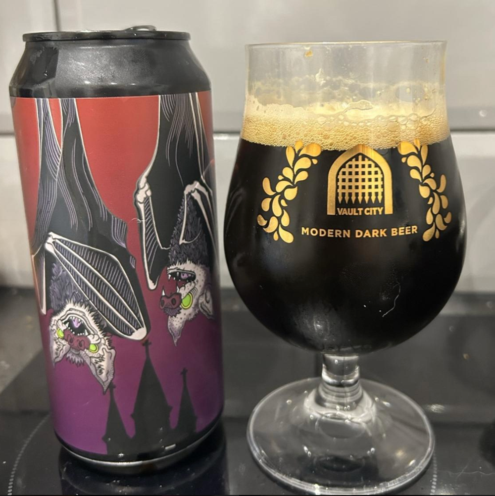 Holy Goat Brewing – Sabra Cadabra Vol. 2

ABV: 5,3 % | Stil: Foreign / Export Stout | Untappd: 3,80

En robust export stout fra skotske Holy Goat Brewing. Denne anden udgave af Sabra Cadabra er konditioneret på single-origin vanilje fra Kilimanjaro-regionen i Tanzania, hvilket tilfører en blød og elegant vaniljekarakter oven på en klassisk mørk stoutbase.