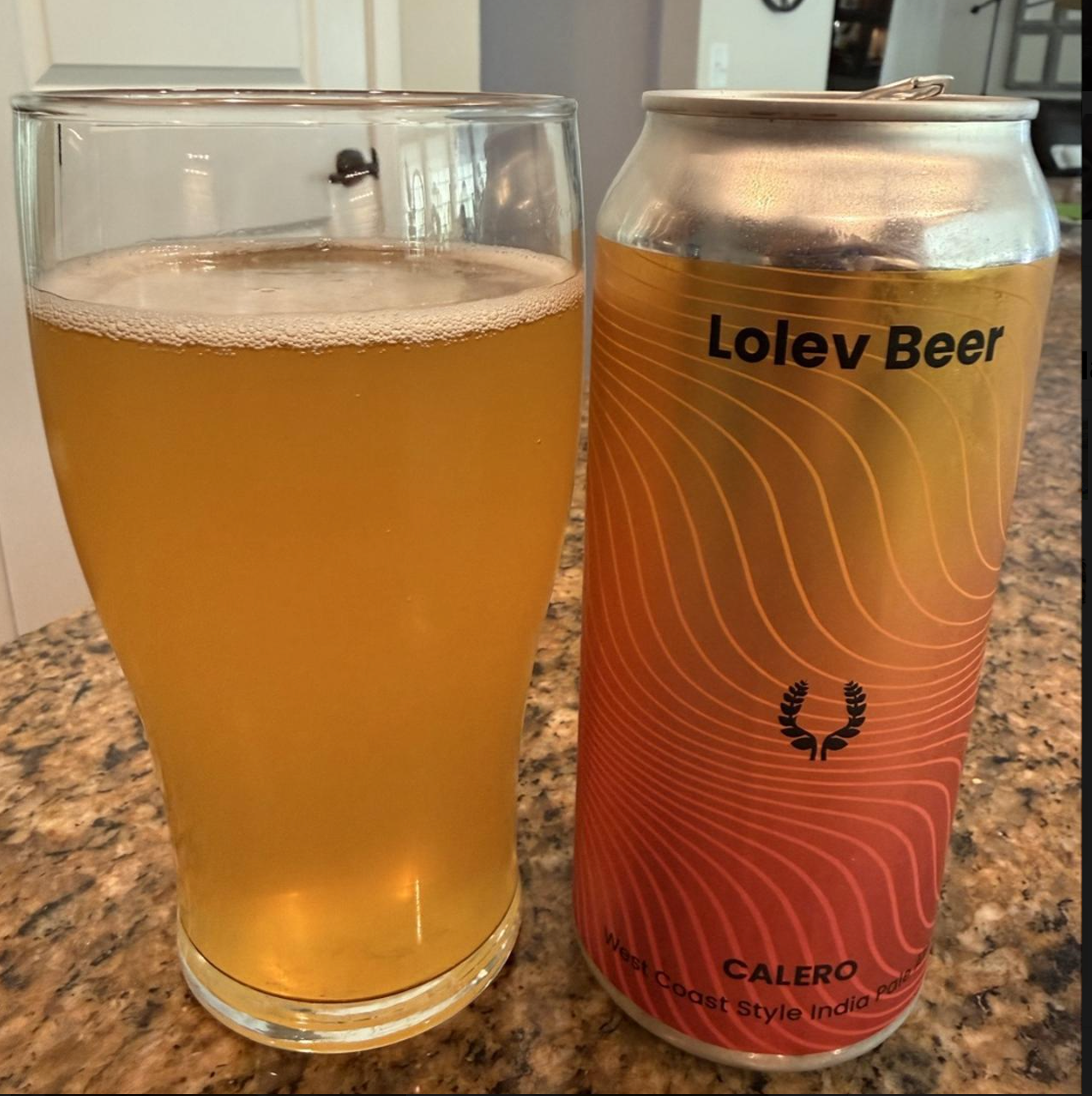 Lolev Beer – Calero

ABV: 7,0 % | Stil: American IPA | Untappd: 4,00

En moderne West Coast-inspireret IPA fra Lolev Beer brygget med Mosaic, Cascade CGX, El Dorado, Simcoe og Amarillo Estate Grown CGX. Øllen kombinerer klassisk amerikansk humlebitterhed med masser af frugtige og aromatiske humlenoter.