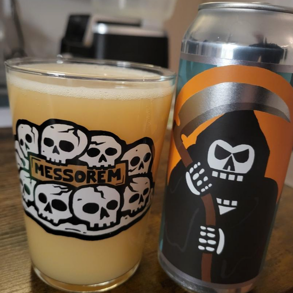 Messorem - Destructio 0001
ABV: 8,5 % | Untappd: 4,35

Destructio 0001 er en intens og saftig Double IPA fra Messorem, fyldt med lag på lag af moderne humlekarakter.