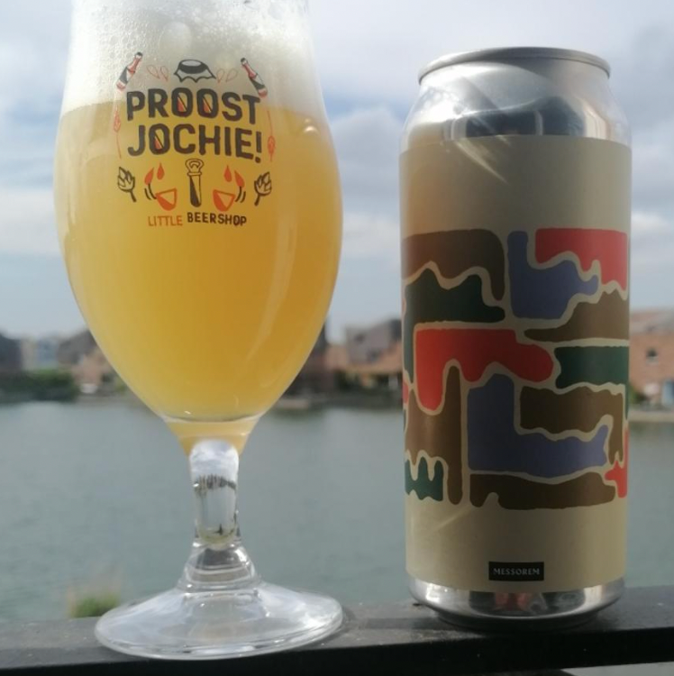 Messorem – 9 Pieds Sous Terre
ABV: 9,0 % | Untappd: 4,26

9 Pieds Sous Terre er en fyldig og saftdryppende DDH Double IPA, der viser Messorem fra deres mest aromatiske og cremede side.