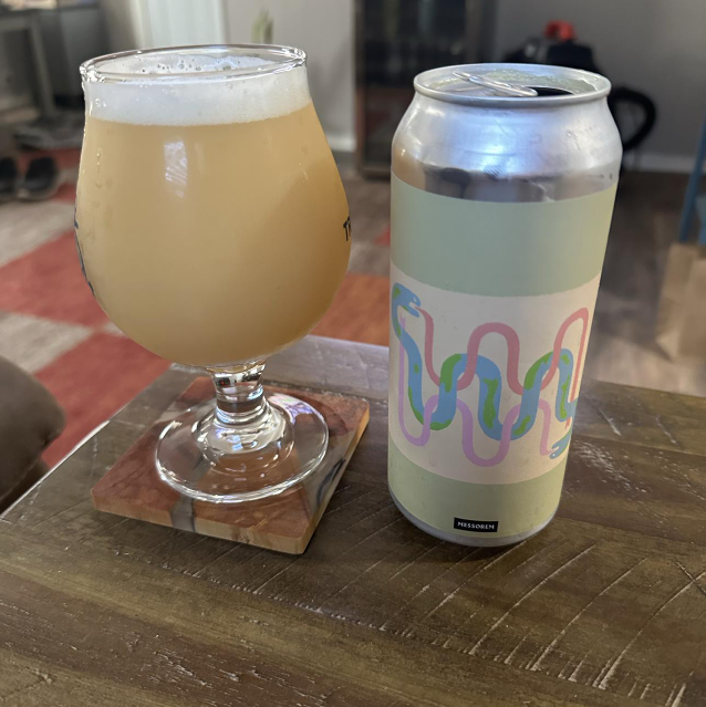 Messorem – Ces Vipères

ABV: 9,1 % | Stil: Imperial / Double New England / Hazy IPA | Untappd: 4,29

Ces Vipères er en stor og kraftigt humlet DIPA fra canadiske Messorem. Med Citra, Galaxy, Strata og El Dorado får man en bred humleprofil, der spænder fra mango og passionsfrugt til moden stenfrugt, citrus og mere dank humlekarakter.