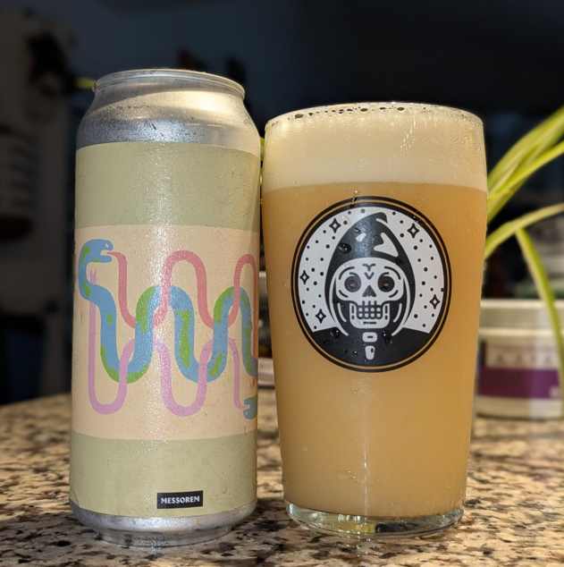 Messorem – Ces Vipères

ABV: 9,1 % | Stil: Imperial / Double New England / Hazy IPA | Untappd: 4,29

Ces Vipères er en stor og kraftigt humlet DIPA fra canadiske Messorem. Med Citra, Galaxy, Strata og El Dorado får man en bred humleprofil, der spænder fra mango og passionsfrugt til moden stenfrugt, citrus og mere dank humlekarakter.