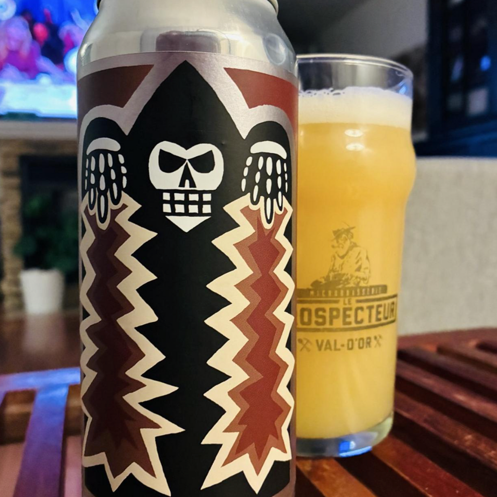 Messorem – Demoliri #0015
ABV: 7,0 % | Stil: IPA – New England / Hazy IPA | Untappd: 4,18

En saftig og aromatisk New England IPA, hvor tropiske frugtnuancer og blød humle skaber et levende og frugtdrevet udtryk med tydelig balance.