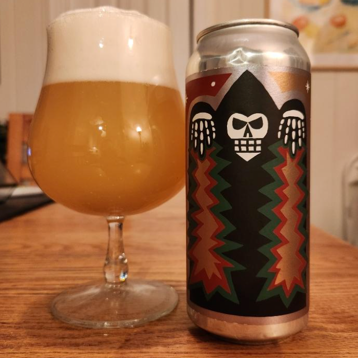 Messorem – Demoliri #0018
ABV: 7,0 % | Stil: New England / Hazy IPA | Untappd: 4,22

En intens og frugtdrevet hazy IPA fra Messorem i deres Demoliri-serie, hvor en moderne humlekombination giver en saftig og aromatisk øl med tydelig tropisk karakter. Øllen er brygget med Riwaka, Peacharine, Citra og Chinook Hyperboost.