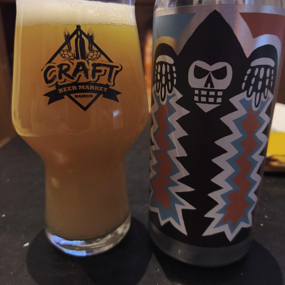 Messorem – Demoliri 0024

ABV: 7,0 % | Stil: New England IPA | Untappd: 4,23

En frisk Demoliri-release, hvor Messorem holder fokus på ren, aromatisk haze med bedre balance og drikkelighed end de tungere serier.