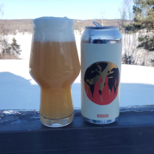Messorem × Everywhere Beer Co. – This World Is Fading Away
ABV: 8,4 % | Stil: Double New England / Hazy IPA | Untappd: 4,31

En saftig og aromatisk collab mellem Messorem og Everywhere Beer Co., hvor en massiv humleprofil med bl.a. Citra og Riwaka skaber et intenst og frugtdrevet hazy udtryk.