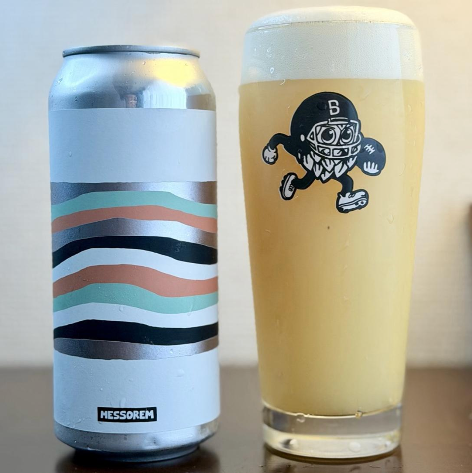 Messorem – Get Wavy

ABV: 8 % | Stil: Double New England IPA | Untappd: 4,24

Get Wavy er en af Messorems klassiske Double New England IPA'er. Brygget med Citra, Galaxy og Vic Secret leverer den en eksplosiv kombination af saftig citrus, tropisk frugt og den silkebløde mundfølelse, som har gjort bryggeriet til et af verdens mest anerkendte inden for hazy IPA'er.