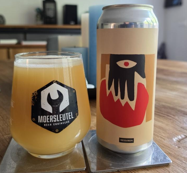Messorem – Mis à Mort

ABV: 10,0 % | Stil: Triple New England IPA | Untappd: 4,31

Mis à Mort er en kompromisløs TIPA fra Messorem brygget med Nelson Sauvin, Chinook Dynaboost, Krush og Nelson Hyperboost. Kombinationen leverer et massivt humleudtryk med lag på lag af tropisk frugt, hvide druer og citrus pakket ind i den karakteristiske bløde Messorem-krop.