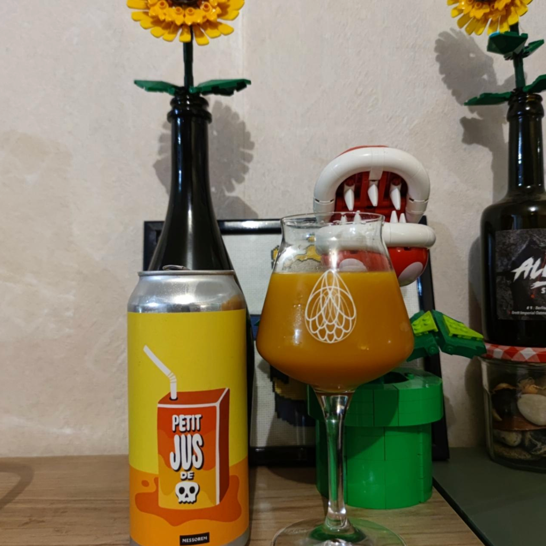 Messorem – Petit Jus De Mort: Tangerine, Mangue & Abricot

ABV: 6,0 % | Stil: Smoothie / Pastry Sour | Untappd: 4,23

En klassisk smoothie sour fra Messorem i deres Petit Jus De Mort-serie, hvor fokus er på maksimal frugt og dessertagtig tekstur. Denne version er brygget med mandarin, mango og abrikos, hvilket giver en intens og saftig frugtprofil