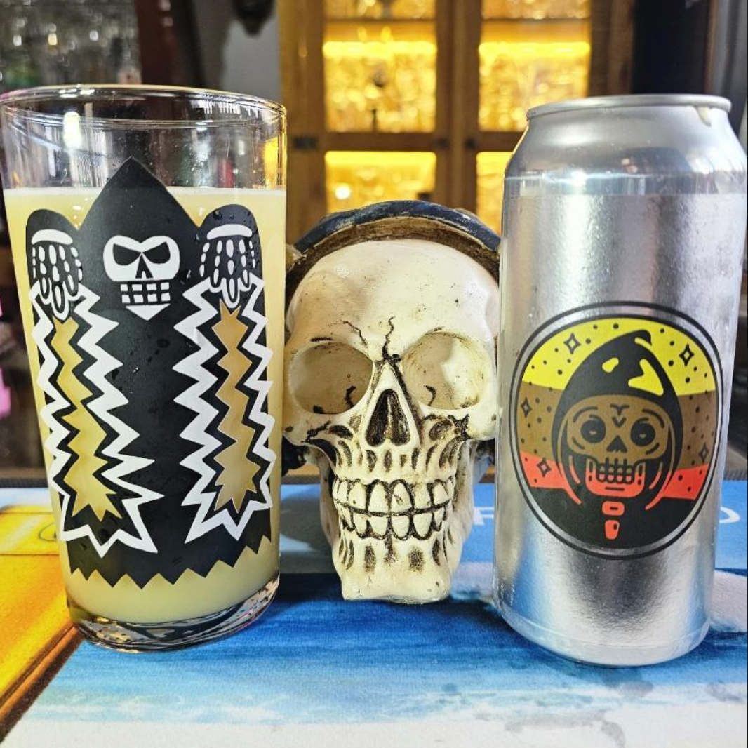 Messorem – Temporalis #0051

ABV: 10,0 % | Stil: Triple New England / Hazy IPA | Untappd: 4,48

En massiv og aromatisk TIPA fra Messorem i deres populære Temporalis-serie. Serien er kendt for at levere ekstremt juicy, moderne hazy IPA’er med høj aromaintensitet og blød mundfølelse

Denne version er humlet med Nelson Sauvin og Citra (inkl. Dynaboost), hvilket giver en klassisk kombination af tropisk frugt og vinøse nuancer