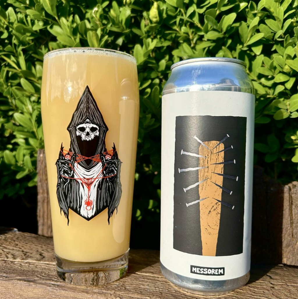 Messorem x Bakes Brewing Company – Bâton Pas Gentil

ABV: 10,0 % | Stil: Triple New England IPA | Untappd: 4,34

Et samarbejde mellem Messorem og Bakes Brewing Company, hvor der er skruet helt op for både humlemængde og intensitet. Brygget med Freestyle Nectaron, Citra, Citra Cryo og Southern Cross Hop Kief, hvilket giver en massiv TIPA fyldt med tropisk frugt, citrus og den karakteristiske bløde mundfølelse, som begge bryggerier er kendt for.
