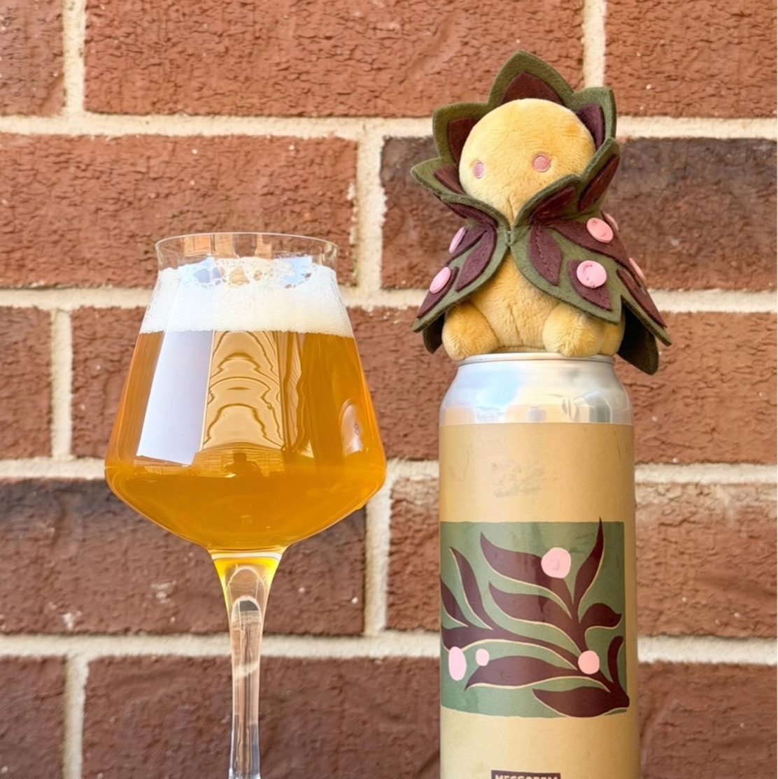 Messorem x Belleflower Brewing – The Maiden

ABV: 5,0 % | Stil: Italian Pilsner | Untappd: 4,02

En collab mellem Messorem og Belleflower, hvor de går helt væk fra haze og i stedet laver en skarp, moderne pilsner med fokus på crisphed og aromatisk humle.