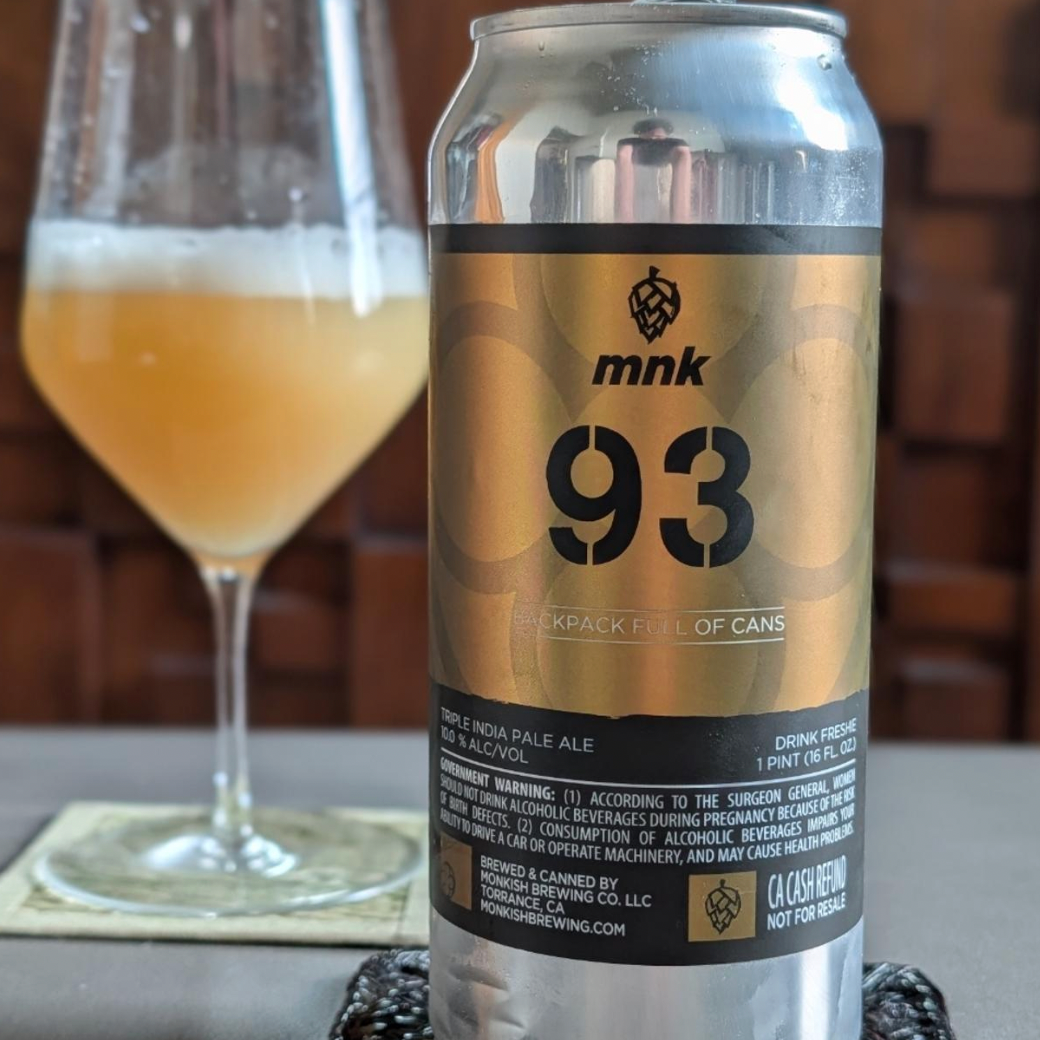 Monkish Brewing Co. – Backpack Full of Cans
ABV: 10,0 % | Stil: Triple NEIPA | Untappd: 4,44

Backpack Full of Cans er en kraftigt humlet, saftig Triple New England IPA, der byder på masser af fylde, frugtige aromaer og en elegant balance trods den høje alkoholprocent.
