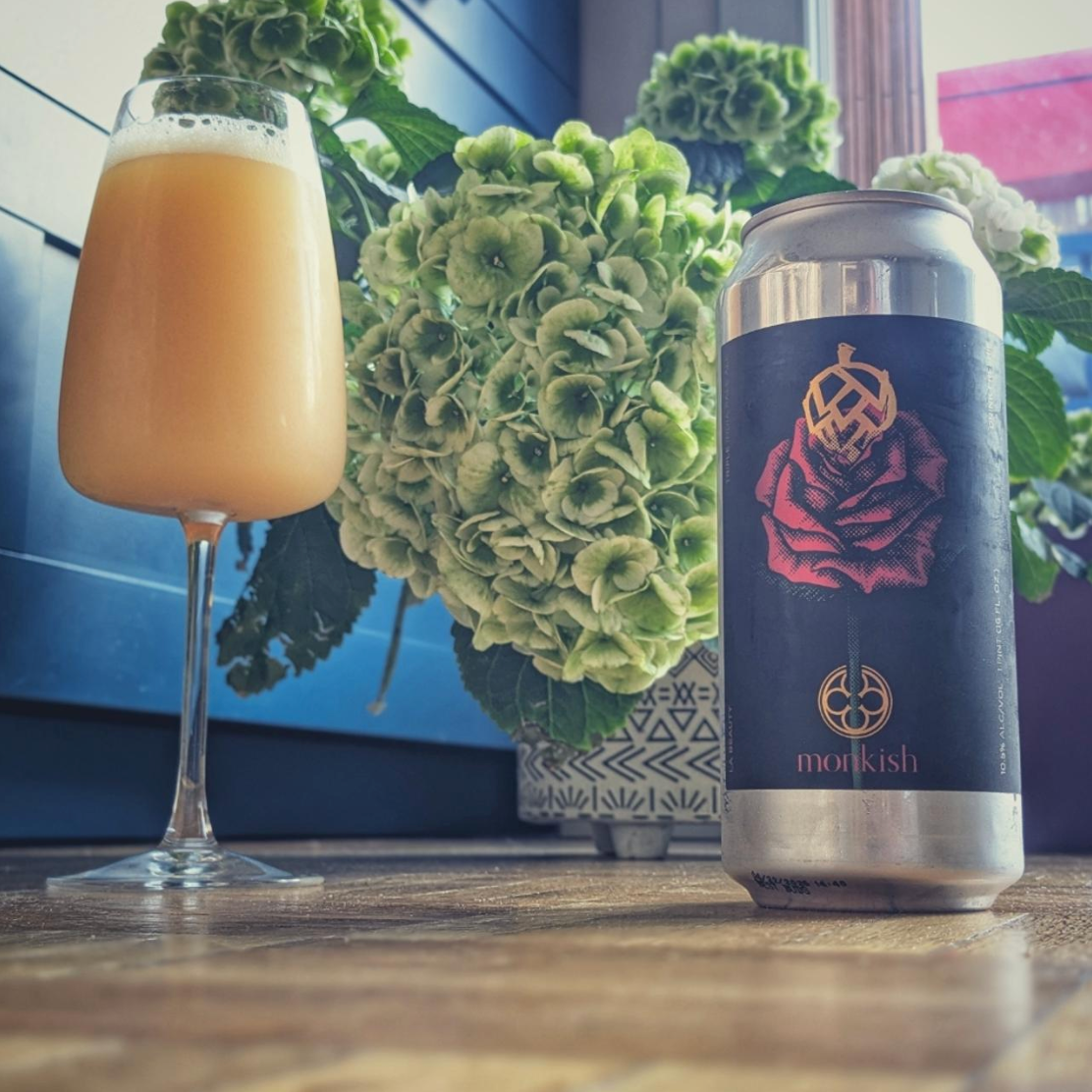 Monkish Brewing Co. – LA Beauty

ABV: 8,3 % | Stil: Imperial / Double New England IPA | Untappd: 4,44

En af de mere moderne Monkish DIPA’er, hvor der bliver kørt fuld LA haze-stil. Massiv aromatik, silkeblød mundfølelse og ekstremt saturated humleprofil.