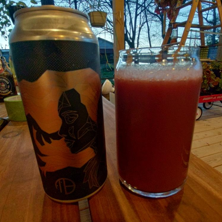 Mortalis Brewing Company – Gemini: Blueberry, Pineapple & Glazed Donut

ABV: 7,0 % | Stil: Smoothie / Pastry Sour | Untappd: 4,26

En voldsom og dessertagtig smoothie sour fra Mortalis Brewing Company, brygget som en del af deres Gemini-serie, hvor kontrasterende frugter kombineres med søde adjuncts i små batches

Denne version er brygget med blåbær, ananas og glazed donut, hvilket giver en unik kombination af frugt og bagværk.