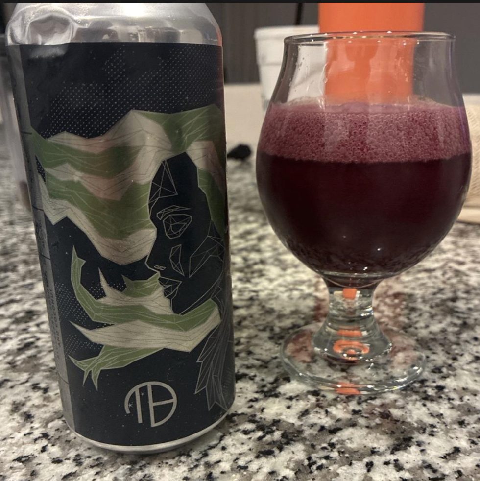Mortalis Brewing Company – Gemini | Blueberry + Soursop + Coconut

ABV: 7,0 % | Stil: Smoothie Sour / Pastry Sour | Untappd: 4,22

En del af Mortalis’ Gemini-serie, hvor kontrasterende frugter og adjuncts bliver blendet til små, intense batches med fuld dessertprofil.