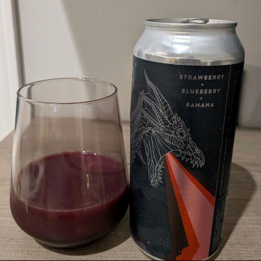 Mortalis Brewing Company – Hydra | Strawberry + Blueberry + Banana

ABV: 7,0 % | Stil: Smoothie Sour / Pastry Sour | Untappd: 4,21

En klassisk Hydra-release fra Mortalis, hvor bær og banan bliver kørt helt ud i smoothie-land, tyk, frugtdrevet og klart i dessert-kategorien.