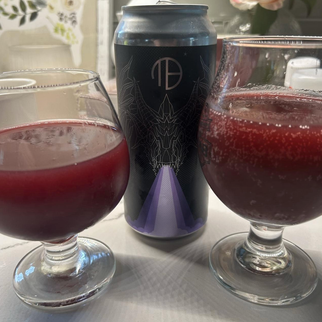 Mortalis Brewing Company – Hydra | Strawberry + Grape + Loganberry + Toasted Marshmallow

ABV: 7,0 % | Stil: Smoothie / Pastry Sour | Untappd: 4,41

Endnu et monsterhoved i Mortalis’ populære Hydra-serie. Denne udgave blev oprindeligt brygget til 1-års jubilæet for deres Buffalo taproom og kombinerer jordbær, drue, loganbær og ristet marshmallow i en tyk og dessertpræget Smoothie Sour.