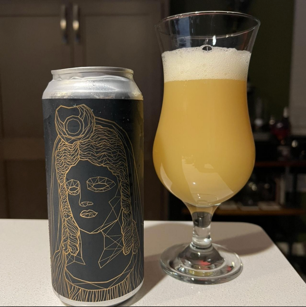 Mortalis Brewing Company – Persephone
ABV: 8,0 % | Stil: Imperial / Double New England IPA | Untappd: 4,28

En aromatisk og frugtdrevet DIPA fra Mortalis, hvor moderne humler skaber en intens, juicy profil med masser af tropiske nuancer og blød mundfølelse. Øllen er brygget med Citra, Mosaic og Motueka.