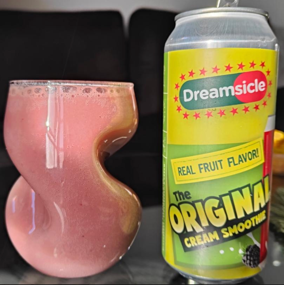Mortalis Brewing Company x RaR Brewing – Dreamsicle

ABV: 7,0 % | Stil: Smoothie Sour / Pastry Sour | Untappd: 4,33

En klassisk Mortalis pastry sour, brygget i samarbejde med RaR, hvor frugt, fløde og is mødes i en decideret dessertoplevelse.