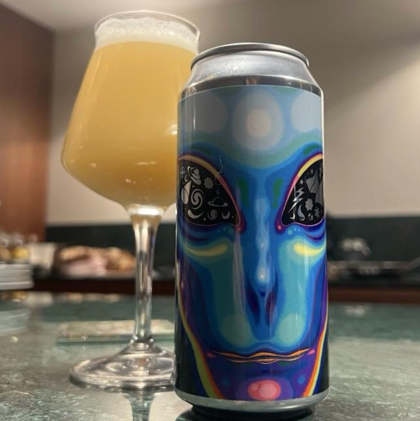 Omnipollo x Willow Park Brewing – We Come In Peace
ABV: 8,2 % | Stil: Double New England / Hazy IPA | Untappd: 4,22

Et saftigt og aromatisk collab mellem Omnipollo og Willow Park Brewing, hvor tropiske humler og blød mundfølelse skaber en moderne, frugtdrevet IPA, med intensitet og balance i hvert glas.