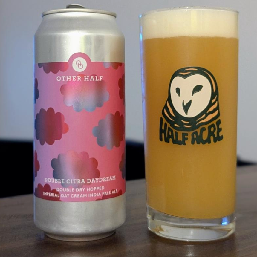 Other Half Brewing Co – Double Citra Daydream
ABV: 8,5 % | Stil: Double New England / Hazy IPA | Untappd: 4,42

En saftig og aromatisk double NEIPA fra Other Half, hvor masser af Citra-humle og en cremet base skaber et tropisk og blødt udtryk med frugt og friskhed i fokus.