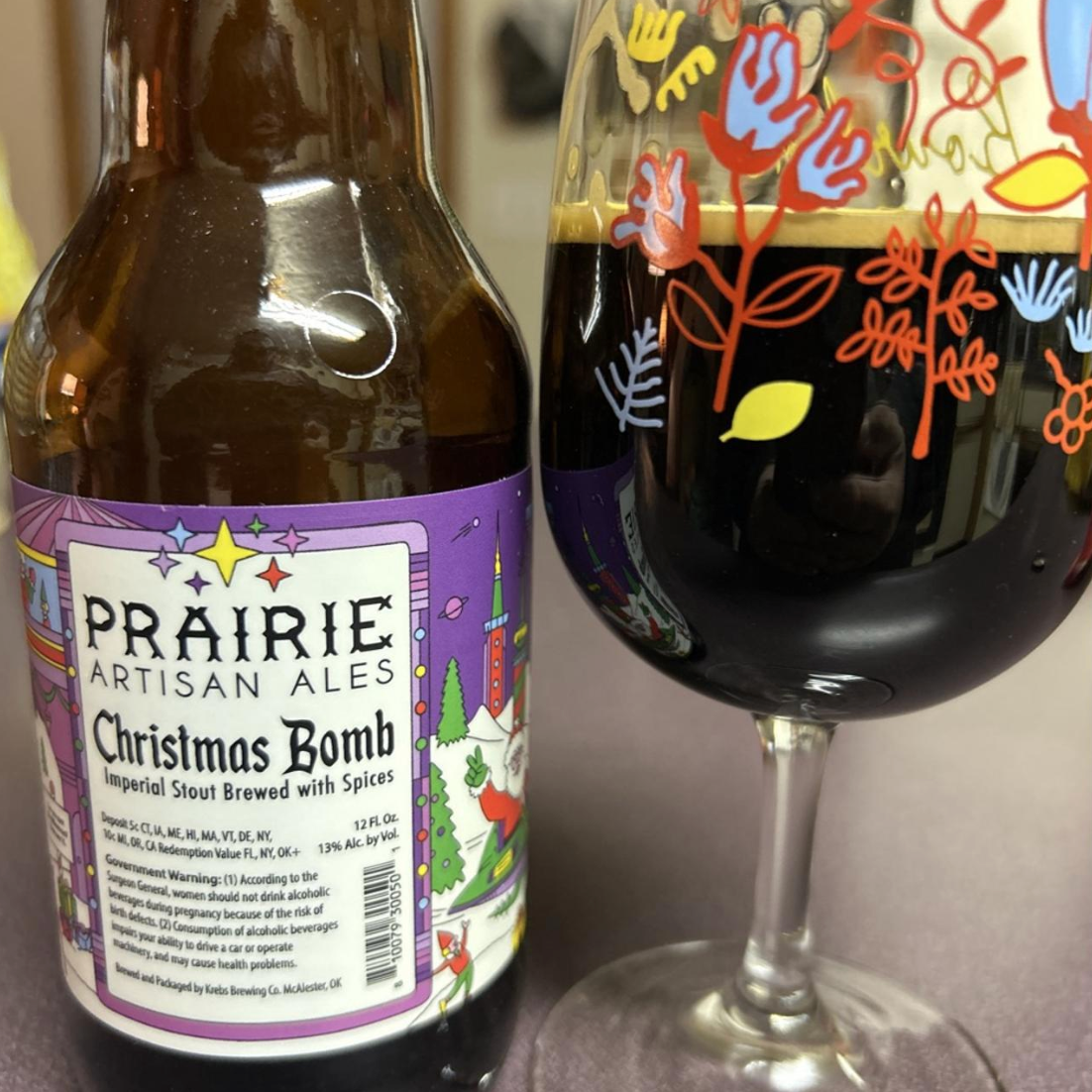 Prairie Artisan Ales – Christmas Bomb
ABV: 13 % | Stil: Barrel-Aged Imperial Stout | Untappd: 4,1

En stor, fyldig og kompleks barrel-aged imperial stout med masser af varme, sødme og dybde – en øl skabt til at nydes langsomt i kolde måneder.
