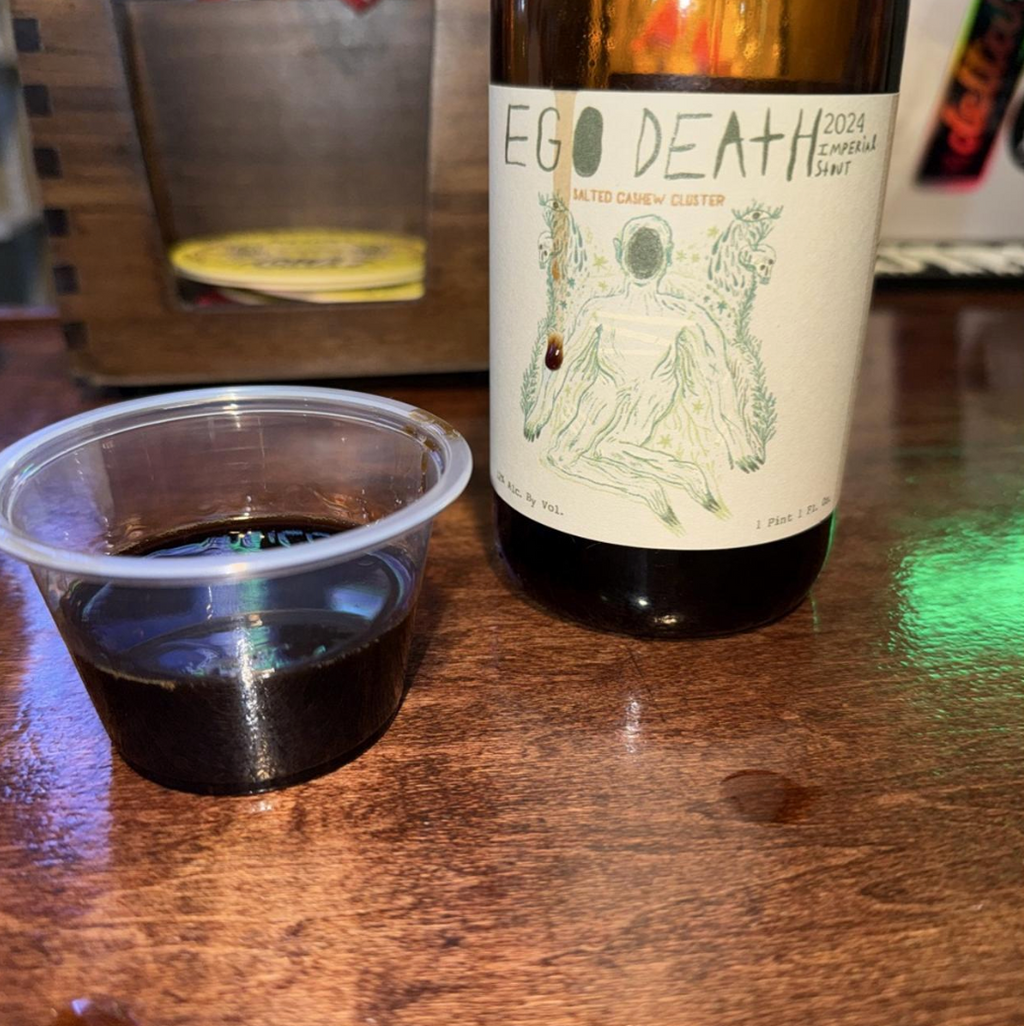 Resident Culture – Bourbon Barrel Aged Ego Death: Salted Cashew Cluster (2025)

ABV: 12,5 % | Stil: Bourbon Barrel Aged Imperial Pastry Stout | Untappd: 4,43

En massiv dessert-stout fra Resident Culture Brewing. 2025-versionen er et blend af imperial stouts lagret 28–30 måneder på Yellowstone og Buffalo Trace bourbonfade, hvilket giver en dyb og kompleks fadprofil. Øllen er derefter konditioneret på ristede hasselnødder, cacao nibs, saltede cashewnødder, vanilje og toffee.