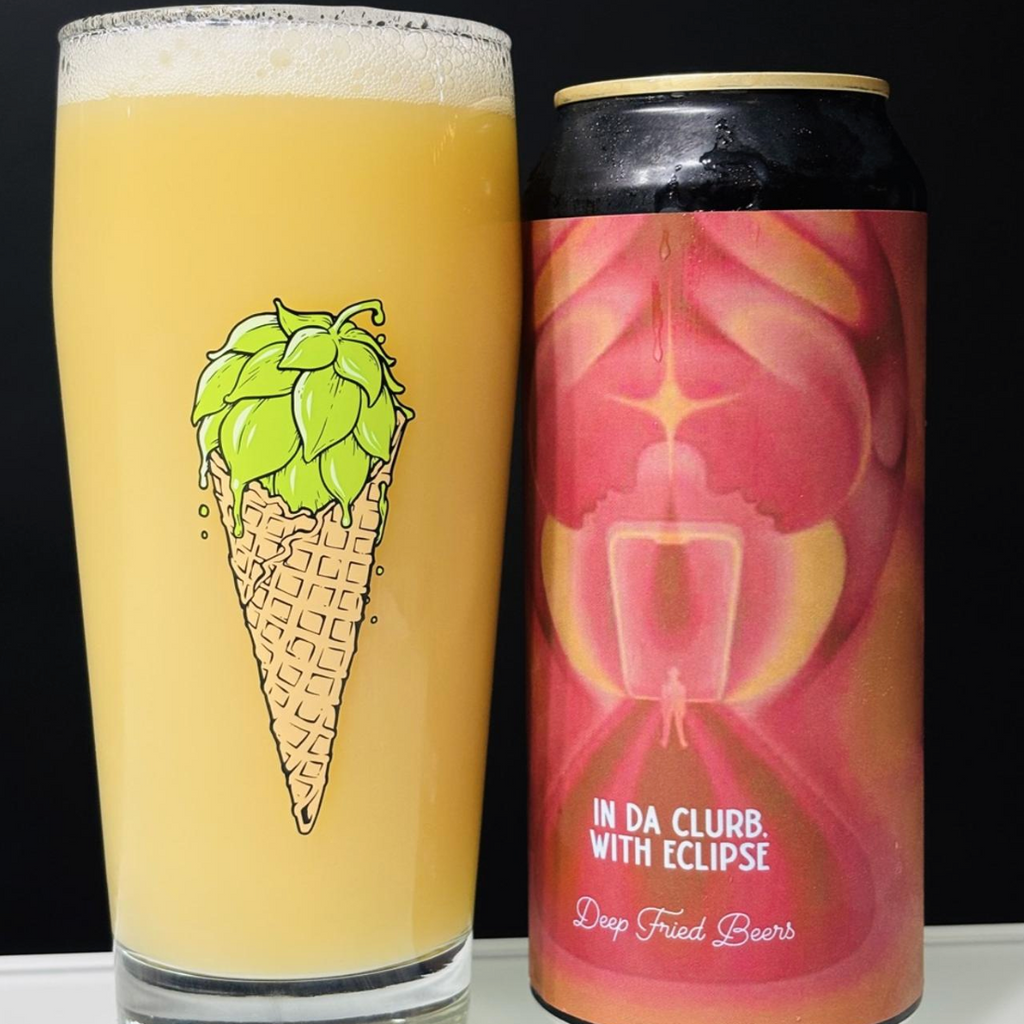 Deep Fried Beers – In Da Clurb With Eclipse
ABV: 8,4 % | Stil: New England / hazy IPA | Untappd: 4,49

En saftig og fyldig New England IPA med flot balance mellem tropiske toner, frugtighed og blød humle, som gør den både aromatisk og drikbar.