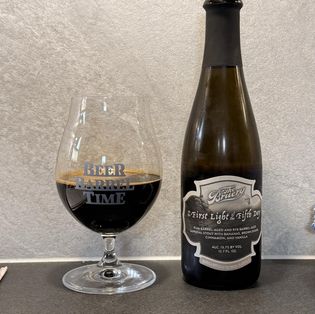 The Bruery – On The First Light of the Fifth Day (2024)

ABV: 13,7 % | Stil: Barrel-Aged Imperial Stout | Untappd: 4,33

En tung dessert-stout fra The Bruery, hvor flere fadlagrede øl er blendet og bygget op omkring en klassisk bananas foster-profil. sød, krydret og voldsomt kompleks.