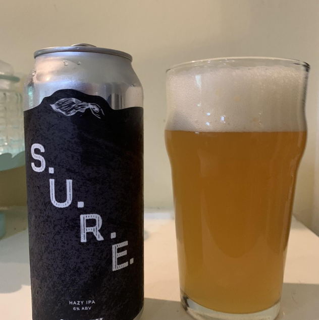 S.U.R.E. er en IPA, hvor Citra, El Dorado og Simcoe samarbejder om at levere en saftig, mundvandende oplevelse. Kombinationen skaber en tropisk citrus-explosion med en cremet, afrundet finish.