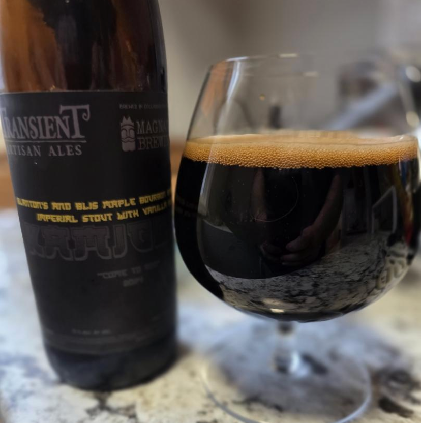 Transient Artisan Ales – Kamigoye (Vanilla)

ABV: 12,5 % | Stil: Stout – Imperial / Double (Barrel Aged) | Untappd: 4,40

En fadlagret imperial stout fra Transient lagret på Old Fitzgerald bourbonfade og tilsat vanilje. Det er en mere dessertorienteret version af Kamigoye, hvor vaniljen spiller en tydelig rolle sammen med fadet.