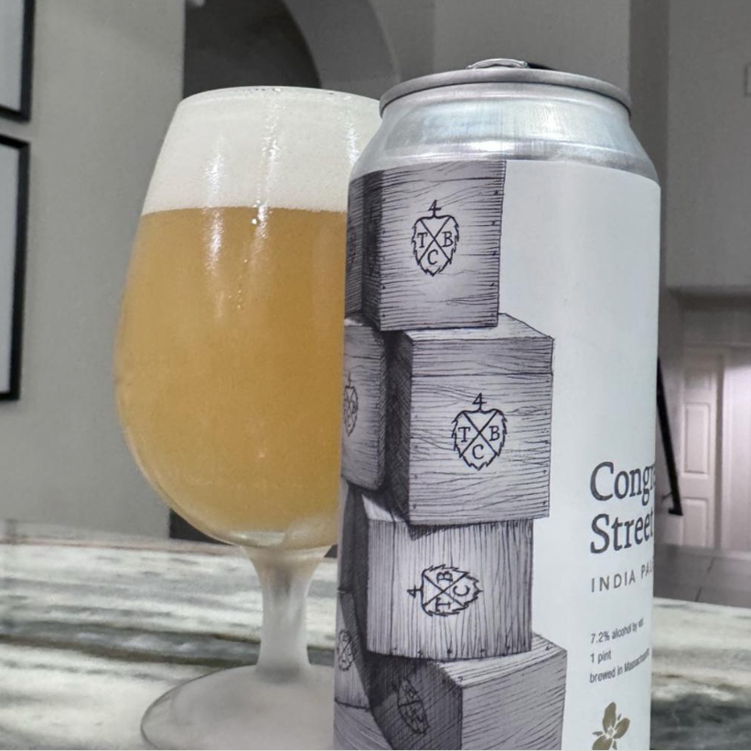 Trillium Brewing Company – Congress Street
ABV: 7,2 % | Untappd: 4,26

Congress Street er en saftig og aromatisk New England IPA, hvor tropiske frugter og citrus mødes i en perfekt harmoni, pakket ind i en cremet, juice-agtig mundfølelse.