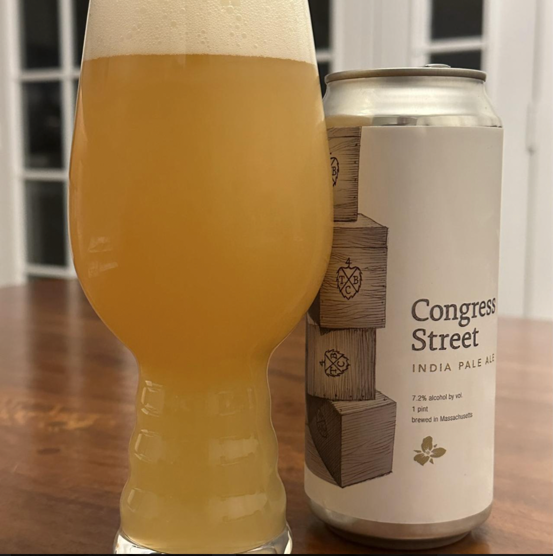 Trillium Brewing Company – Congress Street
ABV: 7,2 % | Untappd: 4,26

Congress Street er en saftig og aromatisk New England IPA, hvor tropiske frugter og citrus mødes i en perfekt harmoni, pakket ind i en cremet, juice-agtig mundfølelse.