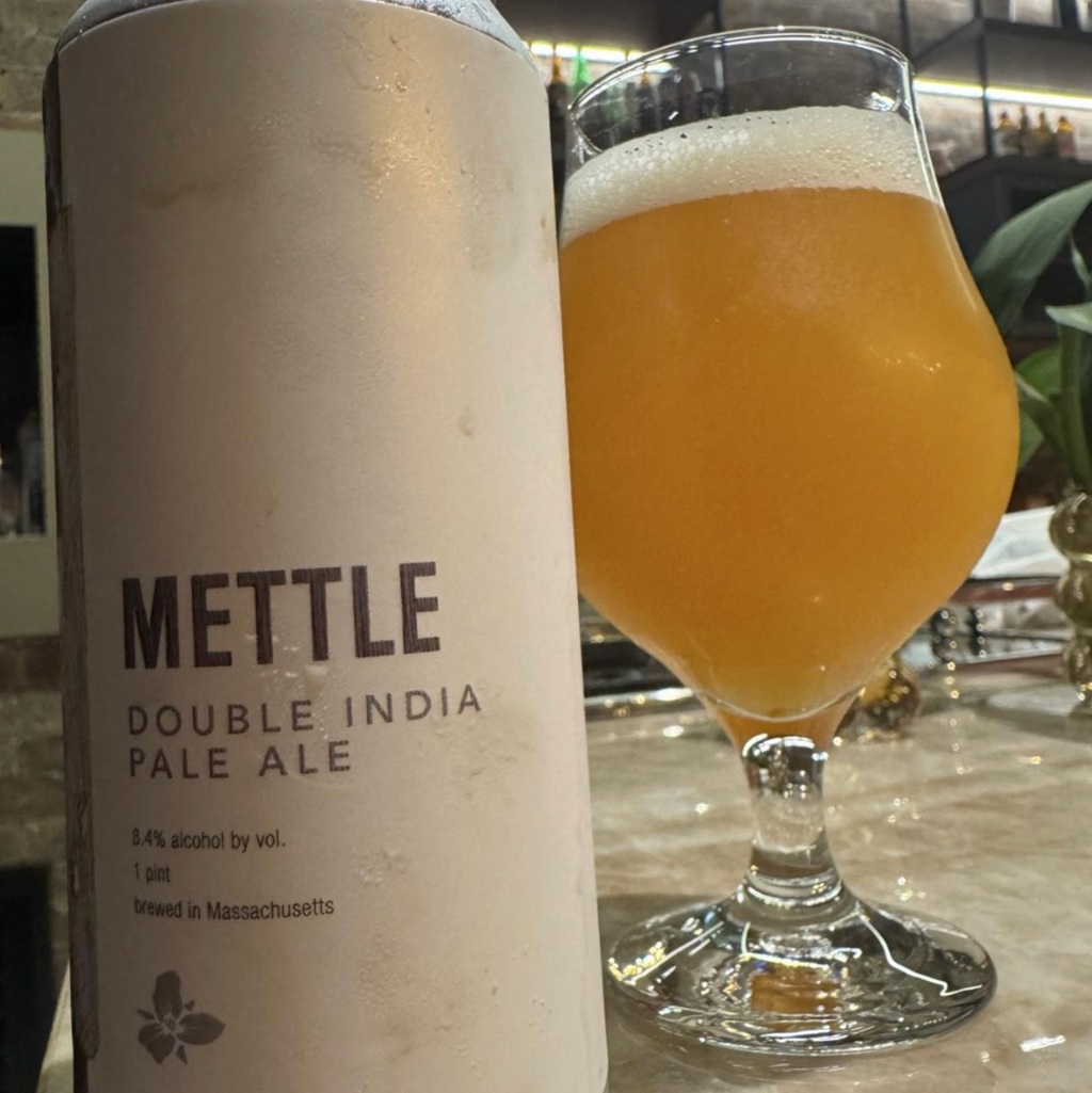 Trillium Brewing Company – Mettle
ABV: 8,4 % | Stil: Double New England IPA | Untappd: 4,33

Mettle er en fyldig og saftig double New England IPA med en intens og aromatisk humleprofil, perfekt afstemt til hop-elskere.
