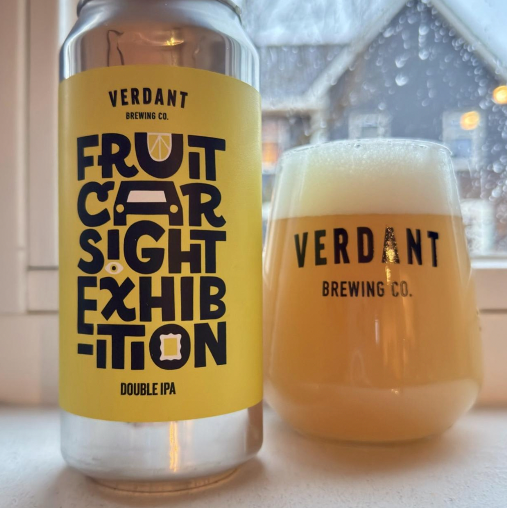 Fruit Car Sight Exhibition er en fyldig og saftig Double New England IPA med Citra-humle i centrum.